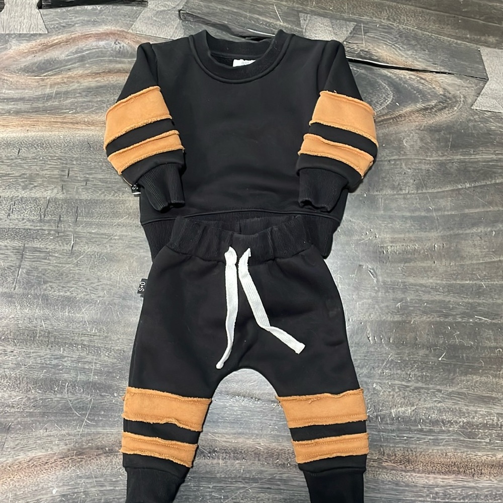Olive & Scout jogger outfit 6-12 months